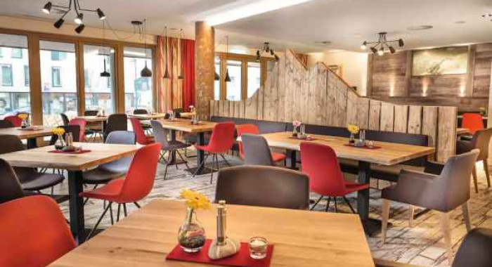 AlpenParks Hotel & Apartment Central, Zell am See ski chalet, image 6